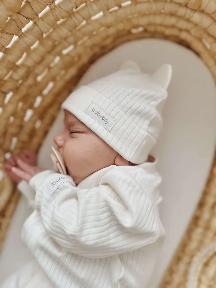 Czapka niemowlęca Śmietankowy