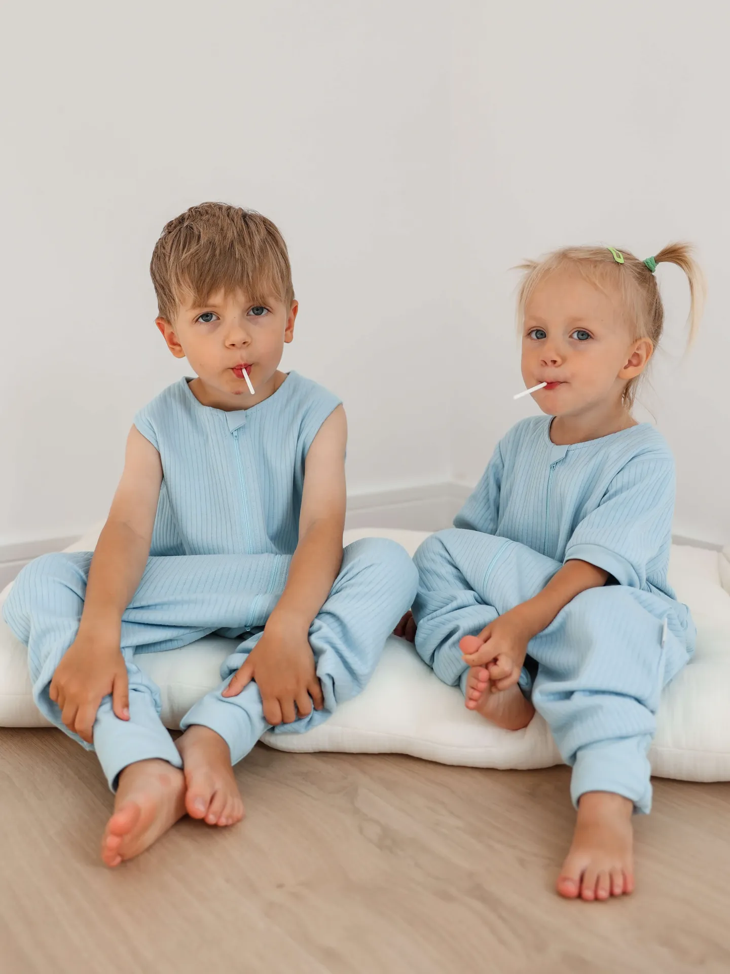 Śpiworek z nogawkami 0,5 tog Prążek lazurowy