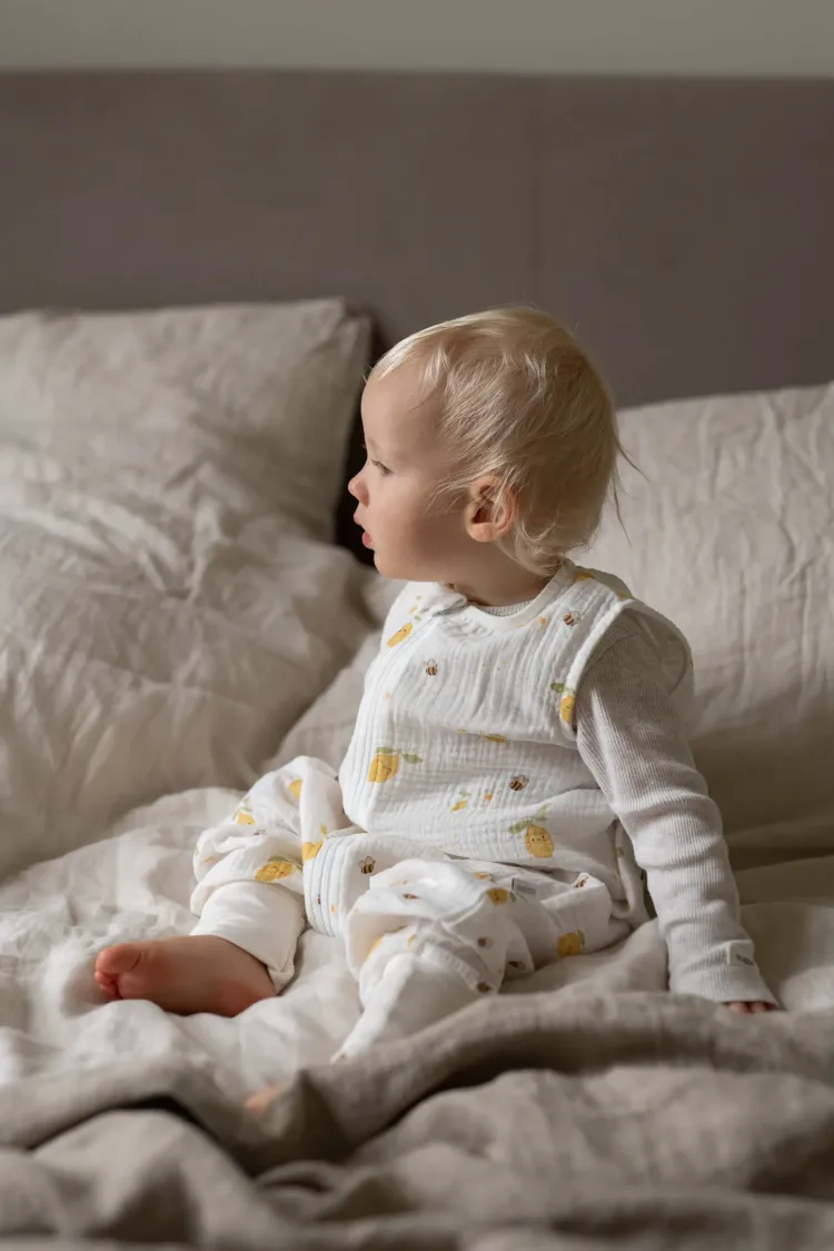 Śpiworek z nogawkami 0.5 tog Muślin Cytrynki